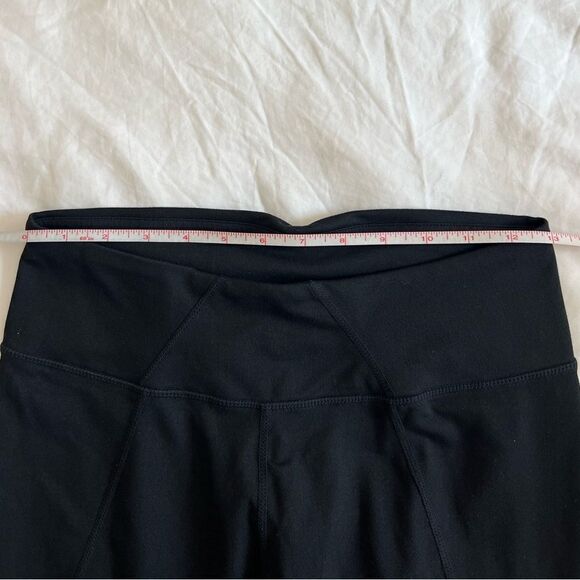 Fabletics  Crop  Leggings - Picture 7 of 8